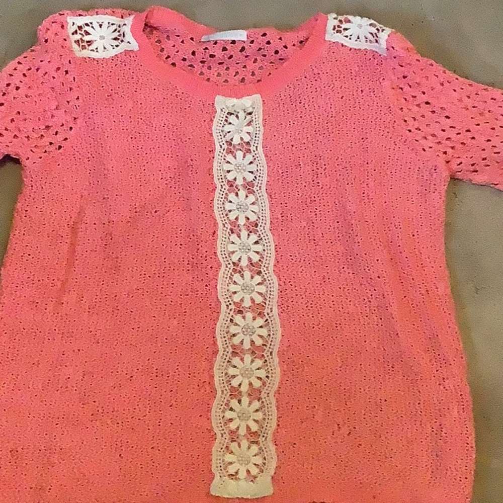 Women’s top/sweater